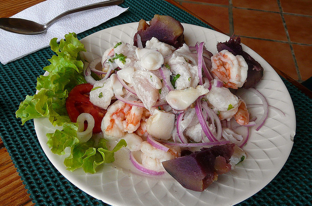 Peru, melhor gastronomia das Américas. Foto, Ceviche, com frutos do mar marinados, um dos pratos mais solicitados 